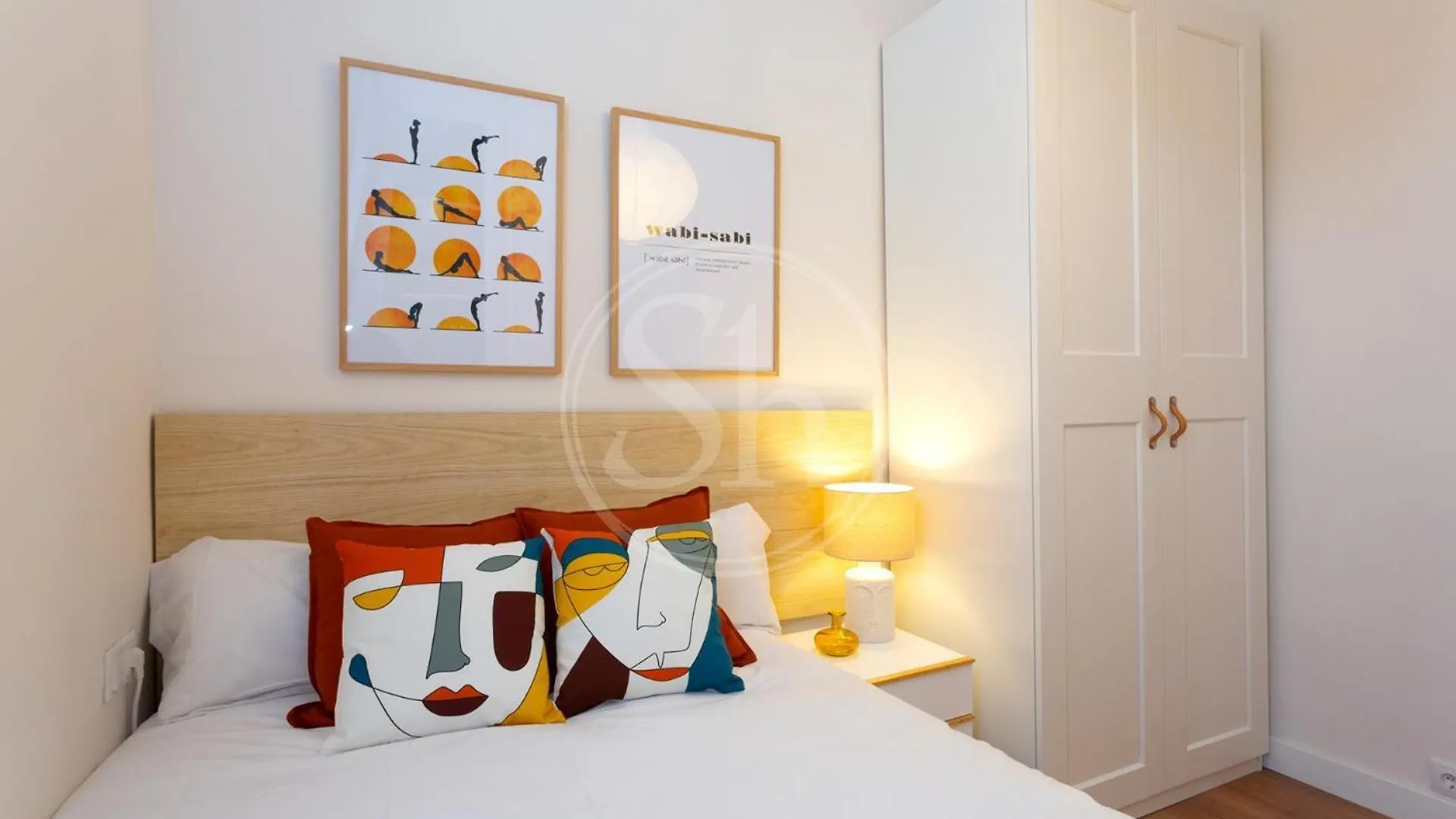 Comodo Piso En Eixample Barcelona Appartement