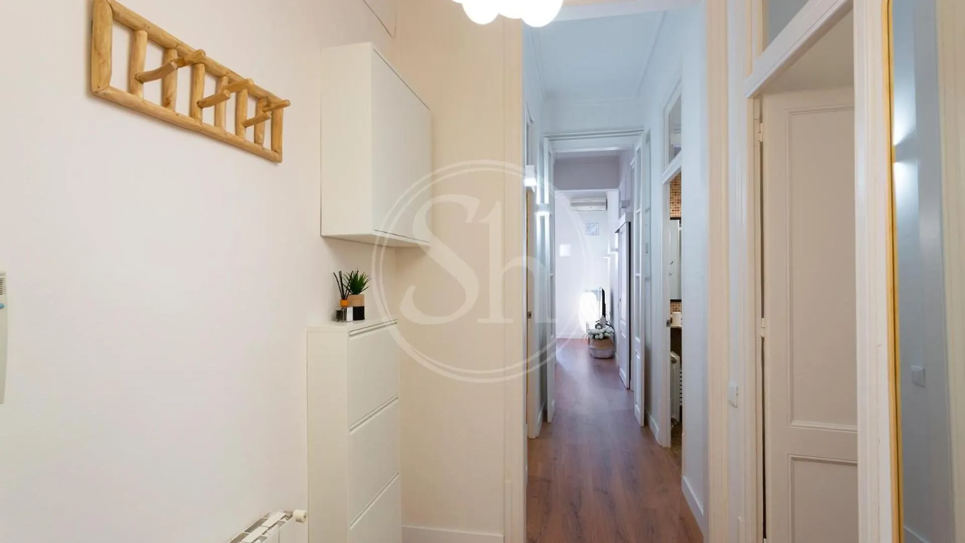 公寓 Comodo Piso En Eixample 巴塞罗那 西班牙
