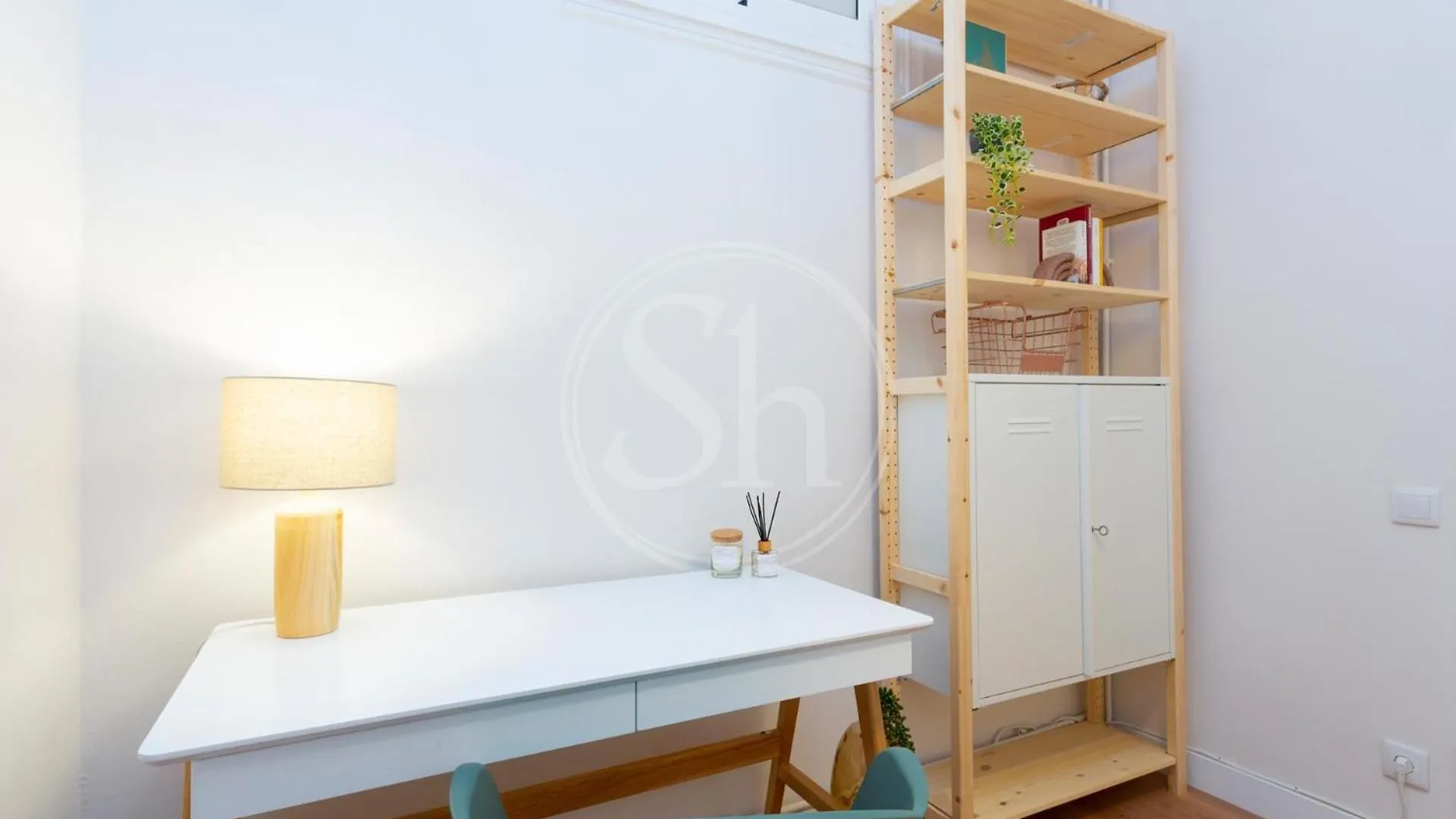 Comodo Piso En Eixample برشلونة 0*,